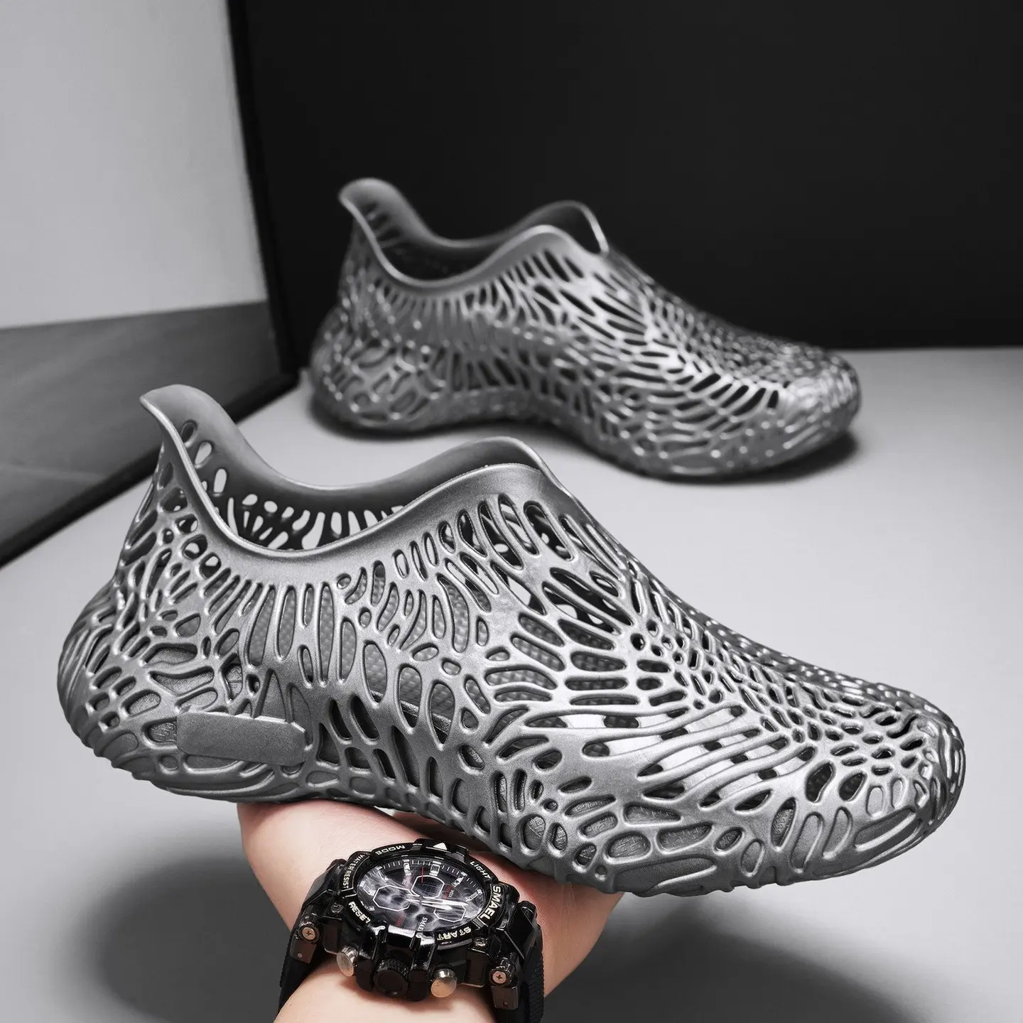 Men's 2026 Summer Outdoor Wear Anti-Slip Wear-Resistant Odor-Resistant Water-Proof Hollow out Sandals for Swimming Fishing Beach