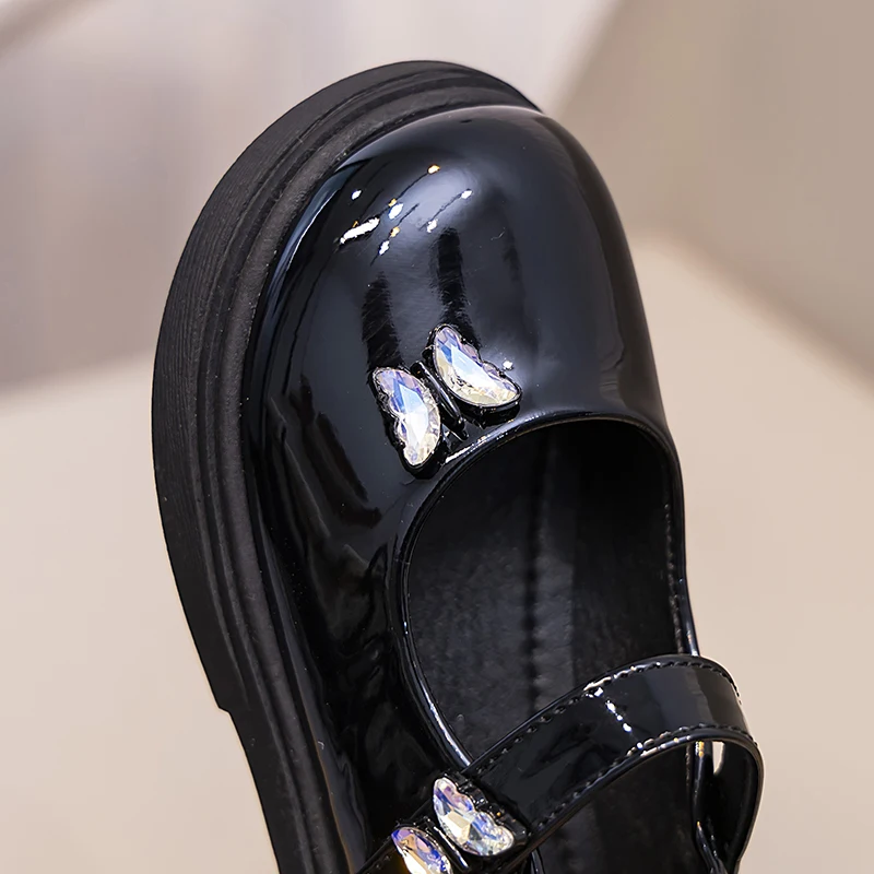 Mocasines de cuero negro brillante para niños y niñas, zapatos de uniforme escolar con perlas y punta redonda, fáciles de combinar, primavera y otoño