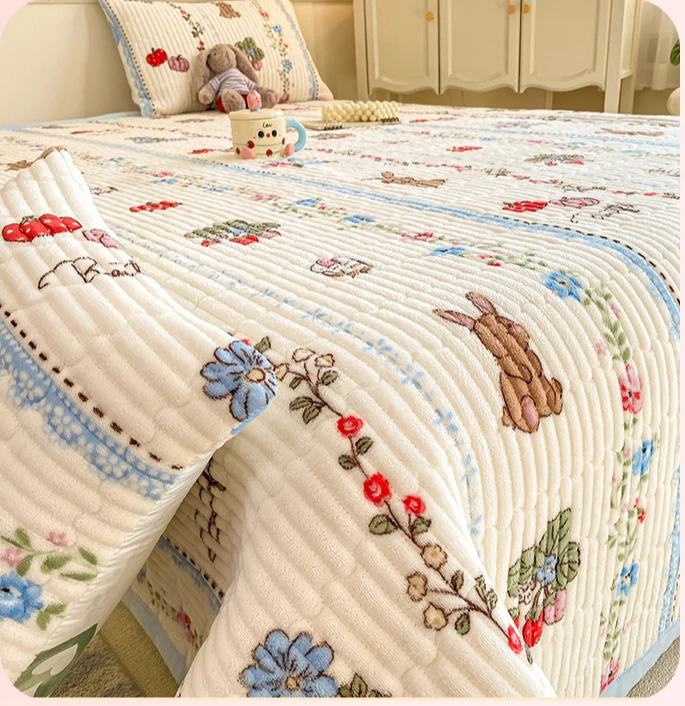 Winter Milk Velvet Thick Quilted Mattress Cover Non-slip Soft Double Bedspread 3pc Set Blankets Queen Bed Sheet with Pillowcase