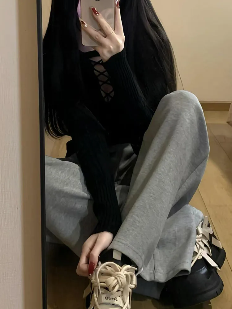 Black Hollow out Knitted Sweater Women's Base Layer Inner Wear Sweet Style Slim Fit Long Sleeve round Neck  Color Top
