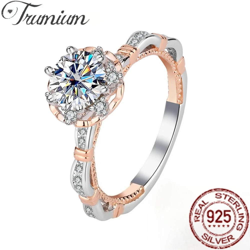 

Trumium 925 Sterling Silver Round Cut Solitare 1CT Moissanite Engagement Ring for Women Luxury Wedding Band Promise Rings
