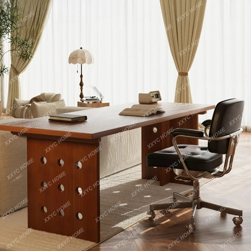 

Письменный стол из массива дерева у окна, средний антикварный компьютерный стол для дома