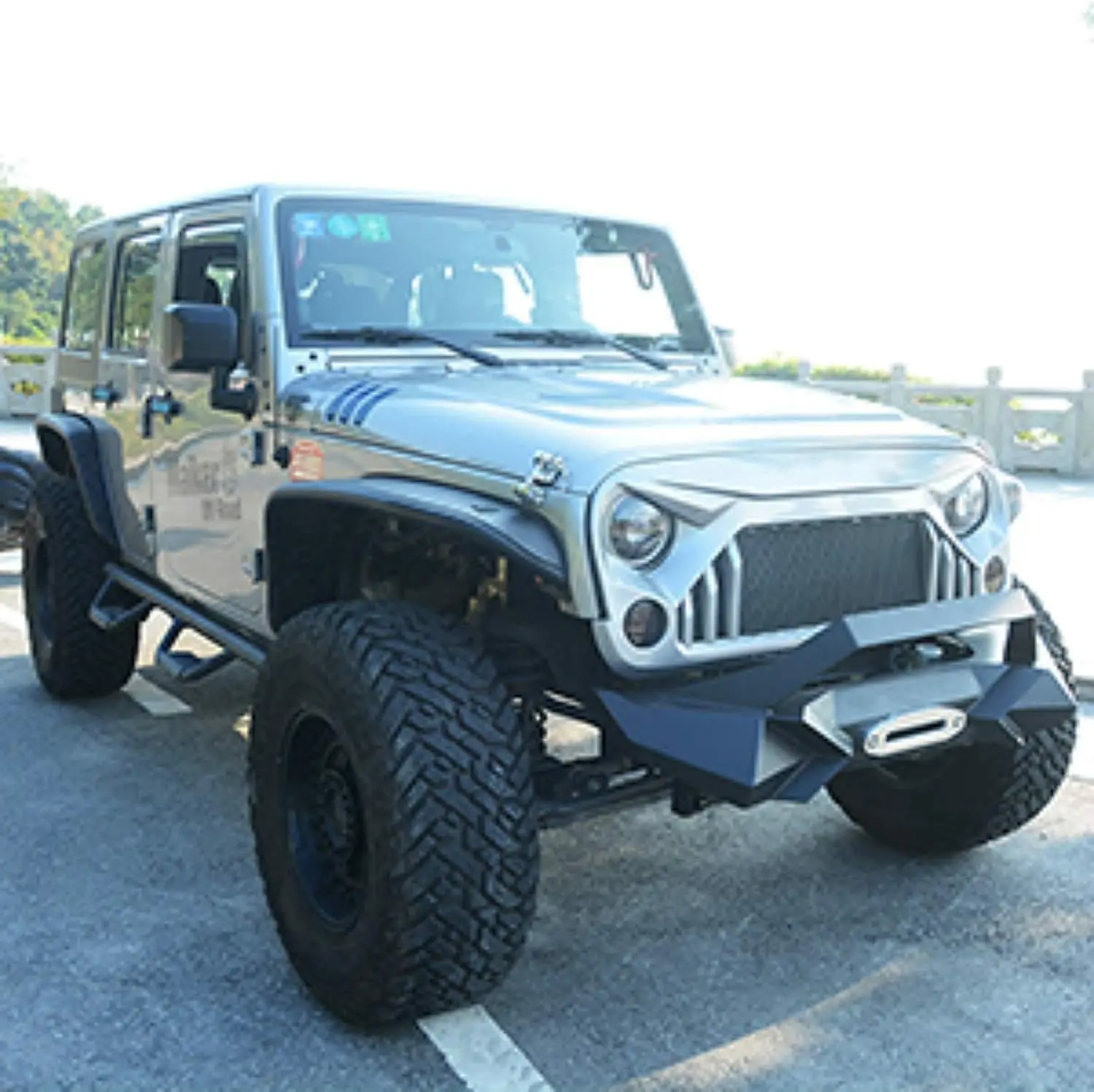 Bumper Depan Tugas Berat dengan Pelat Winch untuk Wrangler JK (2007-2018)JL - Konstruksi Baja Mangan Bertekstur Hitam Kuat, Ide