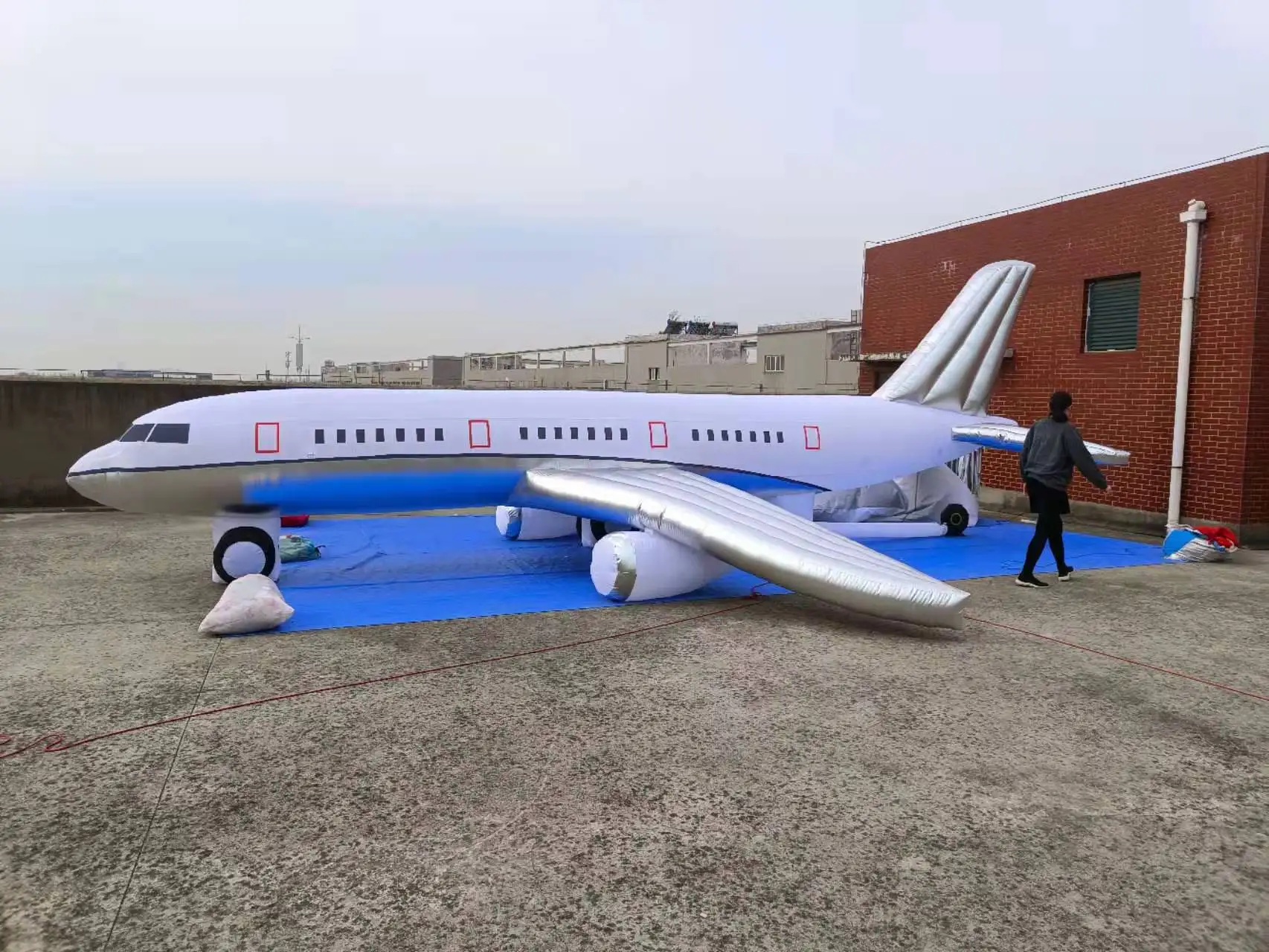 Customize Giant Inflatable Airplane Hanging Inflatable Plane Model Advertising Blow Up Aircraft for Party Event Decoration