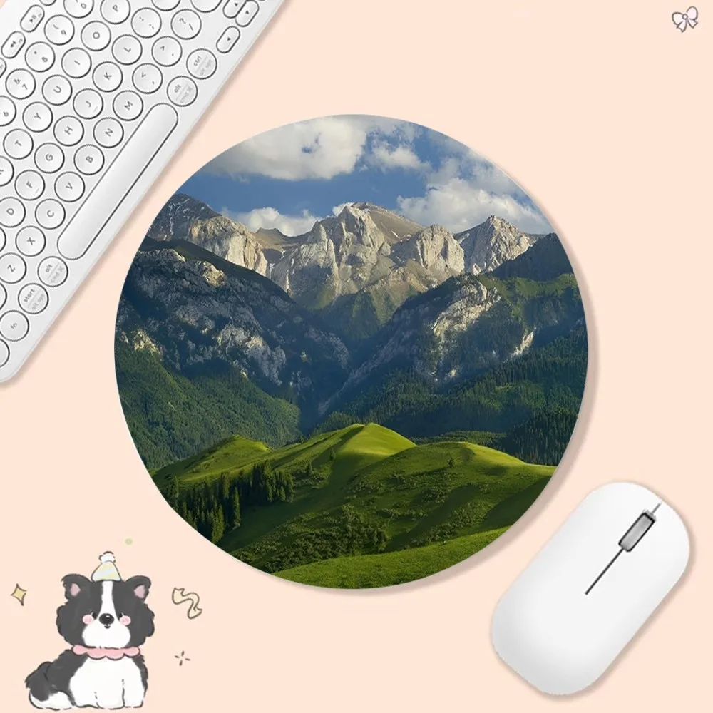 Mountain Forest 22x22 ซม.รอบ Gaming Mouse Pad Gamer โต๊ะ Mats แป้นพิมพ์ Pad เมาส์ Pad ชุดโต๊ะทํางานอุปกรณ์เสริมแผ่นพรม