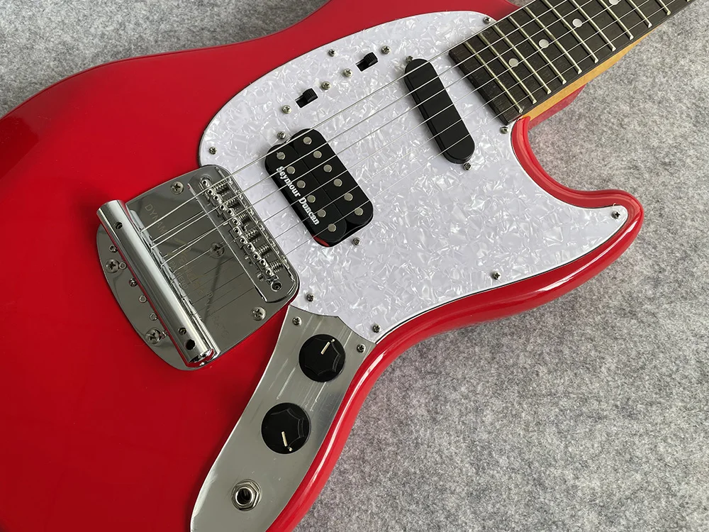 electric guitar,High-end red, 6strings， 2-Piece Pickup，Rosewood Fingerboard，high quality guitar,free shipping