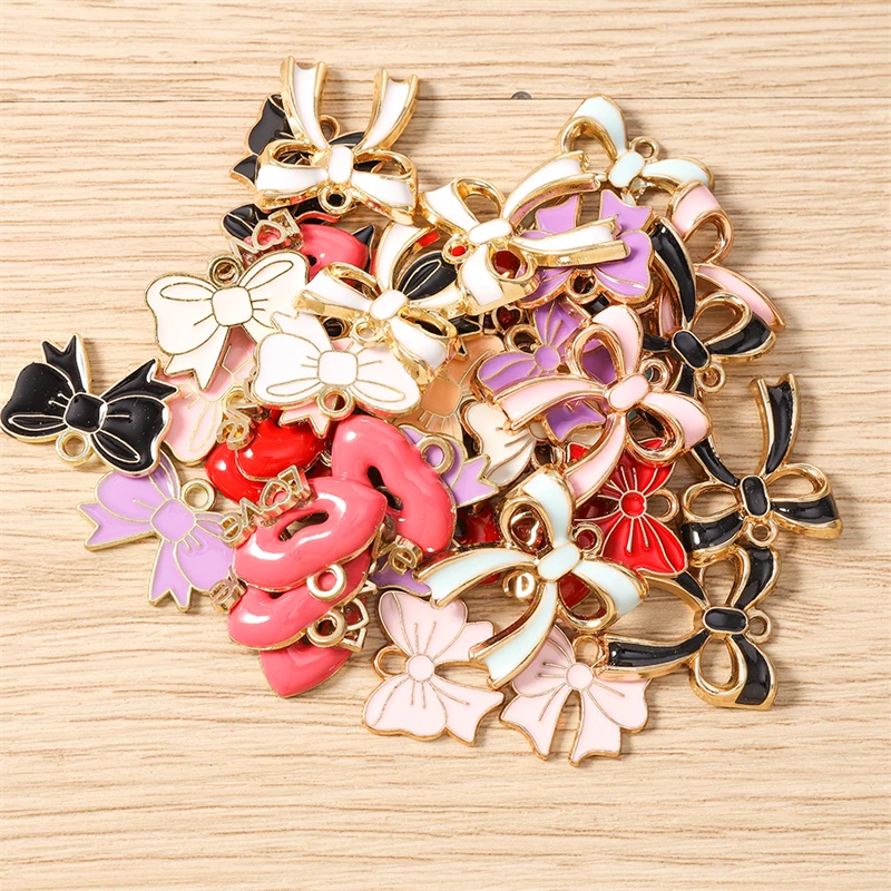 10 Stück Niedliche Bunte Emaille-Anhänger mit Schleife und Roten Lippen für Schmuckherstellung, Ohrringe, Halsketten, Armbänder, DIY-Bastelarbeiten, Geschenke – Detail 3
