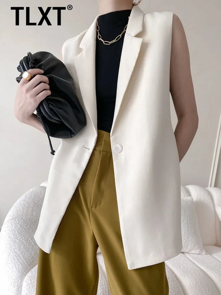 

TLXT Elegant Women's Minimalist Blazer Vest Lapel Single Button Sleeveless Commute Coats Female Summer 2025 New Clothing XK1264