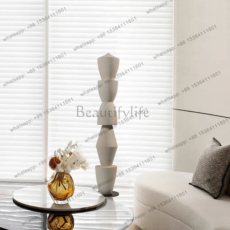 Solid wood column sculpture art wabi wind B & B hotel model room entrance decoration