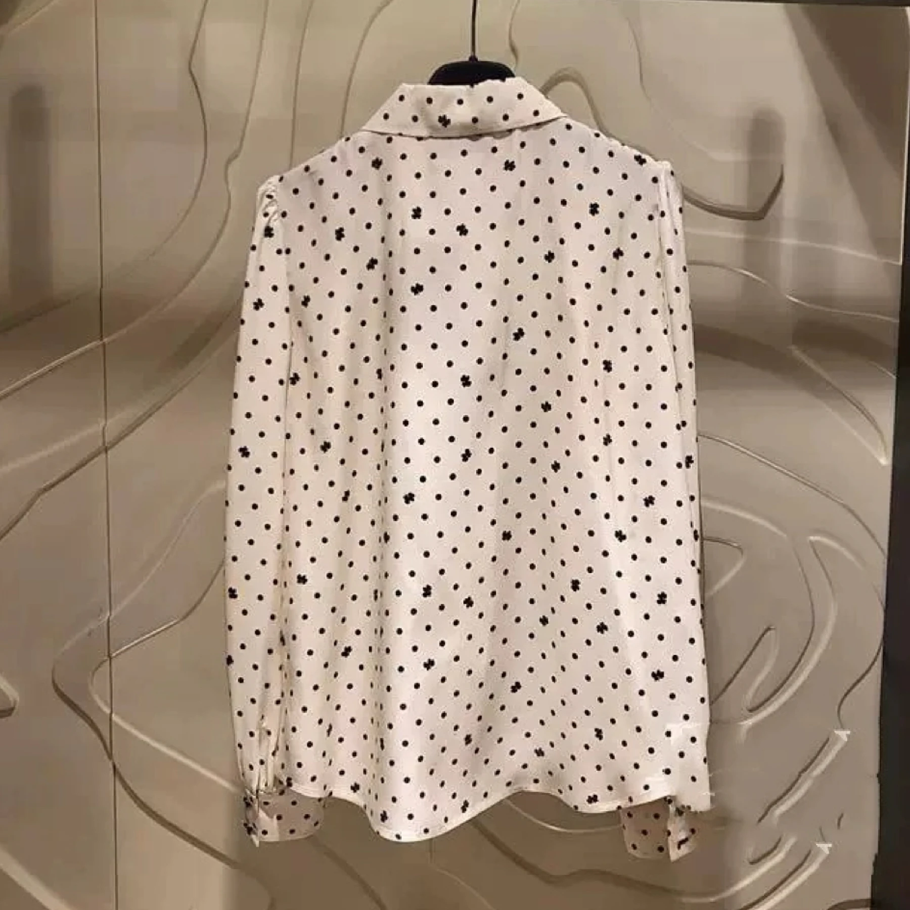 

Ele Long Sve irt Polka Dot Knot Decoration Bubble Sve Faionable Commute Sle Straight Cut Women's irt