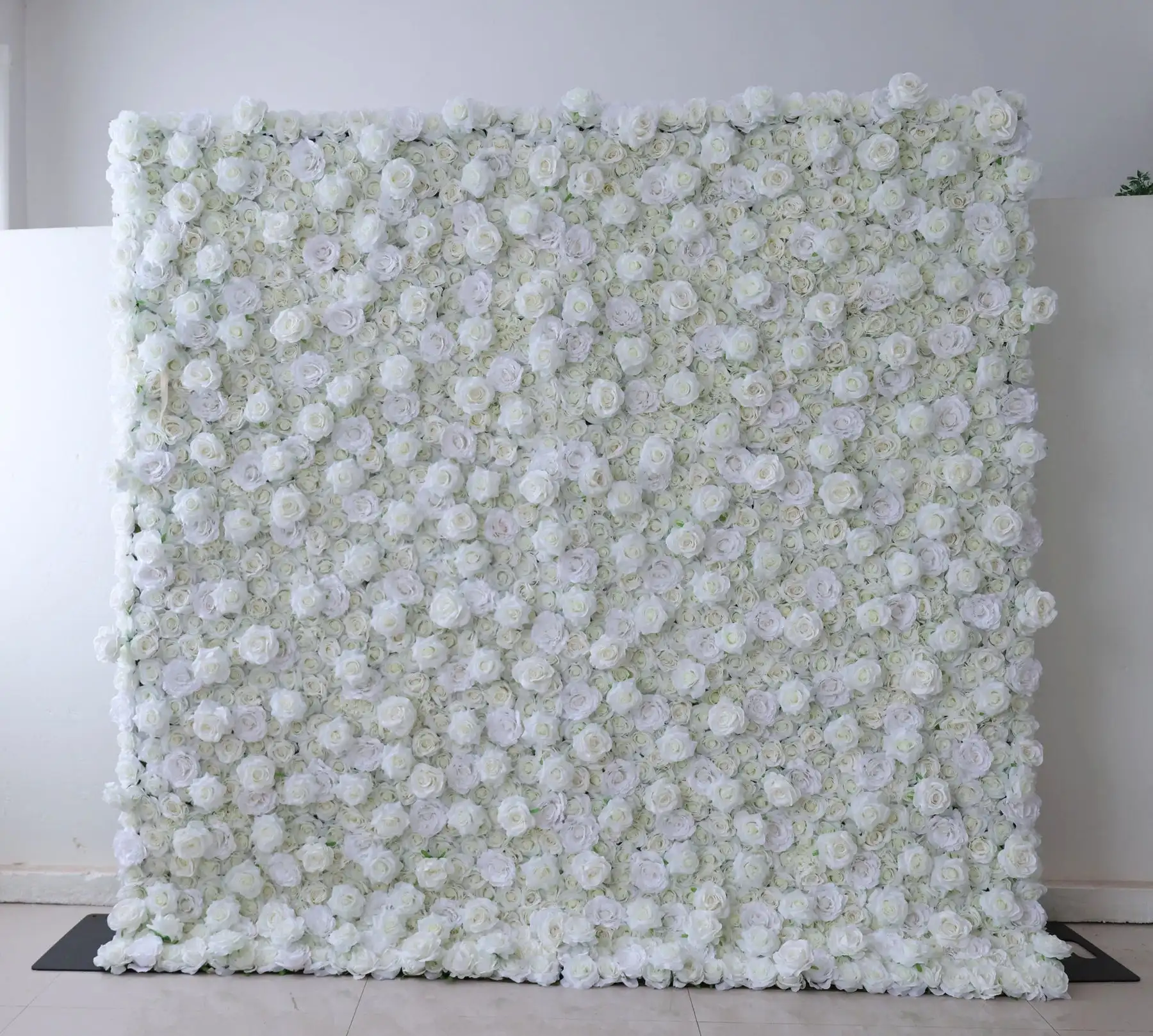 

Luxury 3D Milky White Rose Flower Wall Artificial Rose Fabric Floral Wall Outdoor Party Wedding Backdrop Decor Window Display