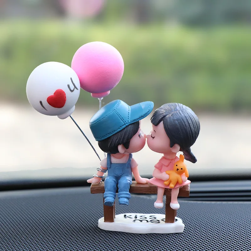 

Cute Cartoon Couples Action Figure Figurines Balloon Ornaments Auto Interior Dashboard for Girls Gifts Drop Car Accessories
