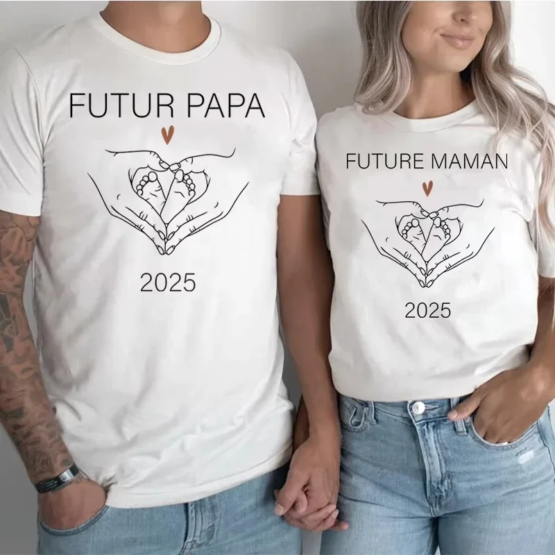 2025 Futur Papa/Maman Letter Print T-Shirt Funny Pregnancy Announcement Couple Matching Tshirts Casual Fashion Women Men TShirts