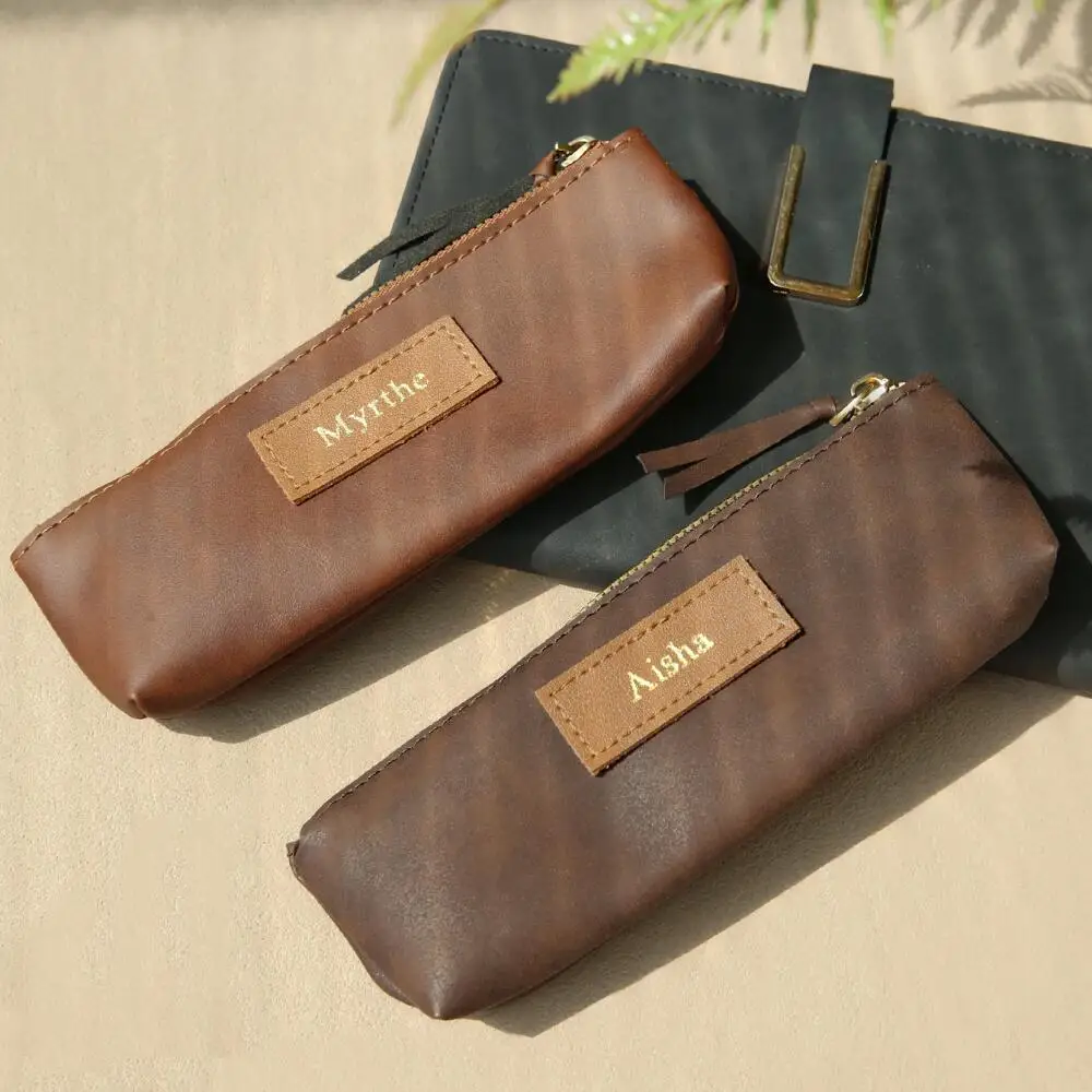 Custom Gold Embossed Leather Tag Vintage Crazy Horse Pu Pencil Case Zipper Stationery Pen Pouch Portable Travel Makeup Brush Bag
