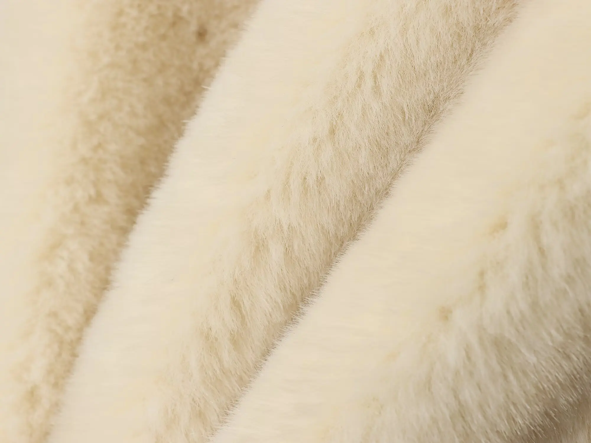 Long Faux Fur Coat Woman Winter White Faux Mink Female Jackets Elegant artificial Hairy Fluffy Cardigan Outerwear Hot Clothes