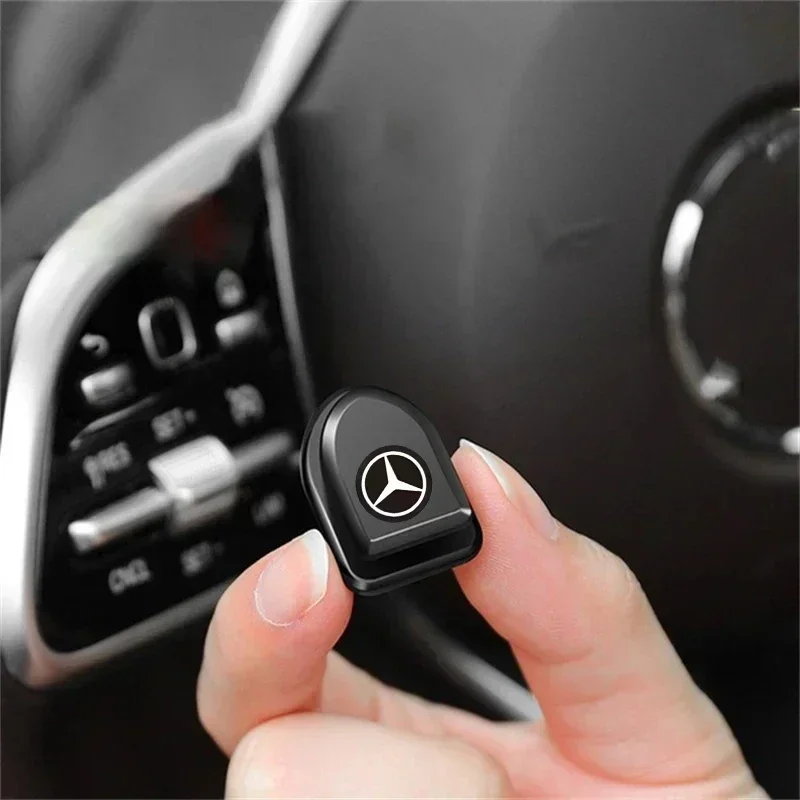 خطافات سيارة صغيرة من البلاستيك الأسود خطافات غير مرئية ذاتية اللصق لسيارة Mercedes Benz C43 C63 C55 AMG C180 C200 C220 C300 C320 C350 W205