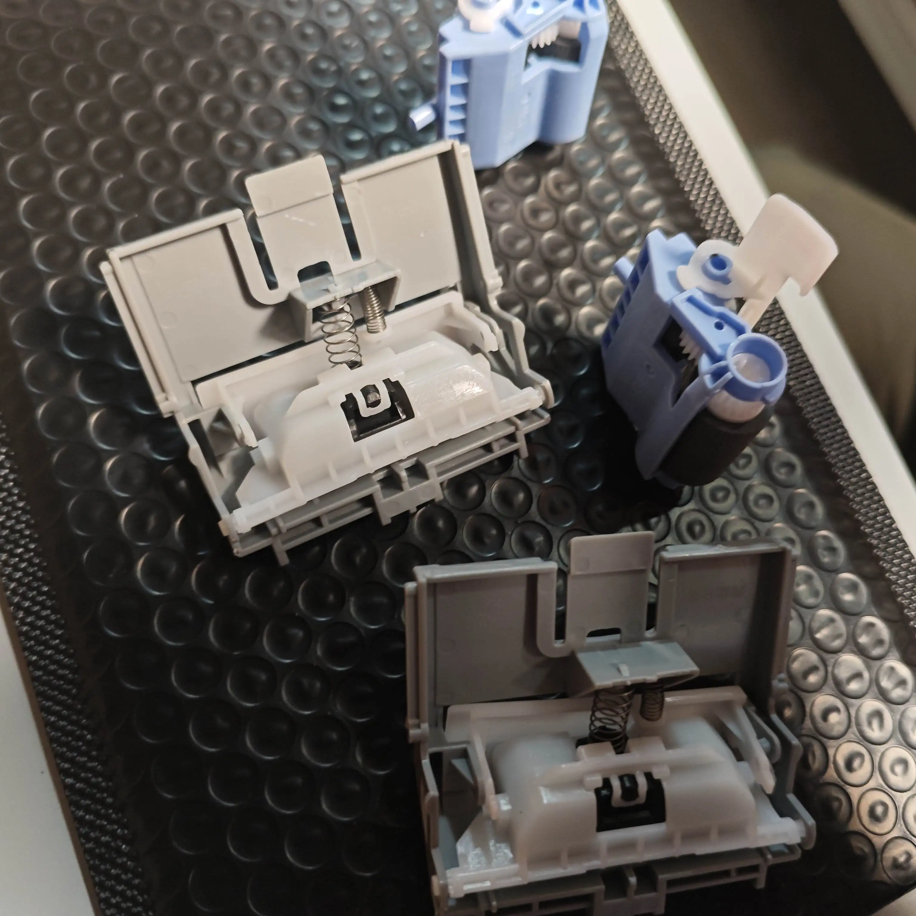 

10sets F2A68-67913 RM2-5752-000 Separation Pickup Roller for HP M501 M506 M507 M527 M528 for CANON D1620 D1650 LBP312