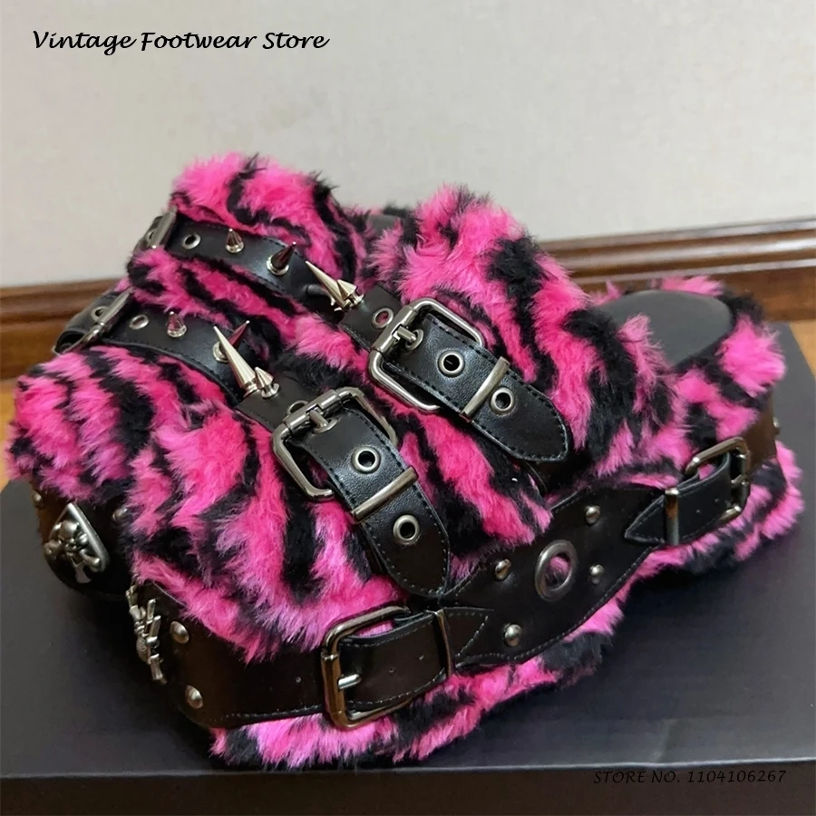 

Тапочки на платформе из искусственного меха с пряжкой на ремне, зимние теплые туфли в стиле панк, увеличивающие рост, модные сабо с круглым носком и толстой подошвой