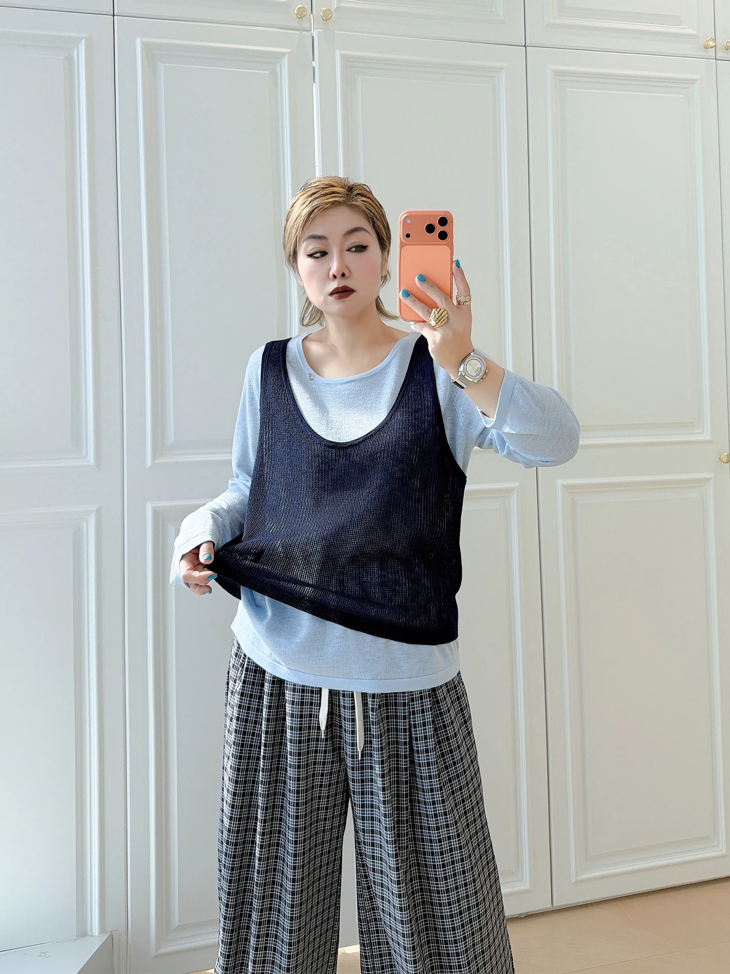 

plus Size Women's Loose Knitted Vest Hollow Design Casual Style Long Sleeve round Neck Top for Plump MM Daily Wear Spring Season