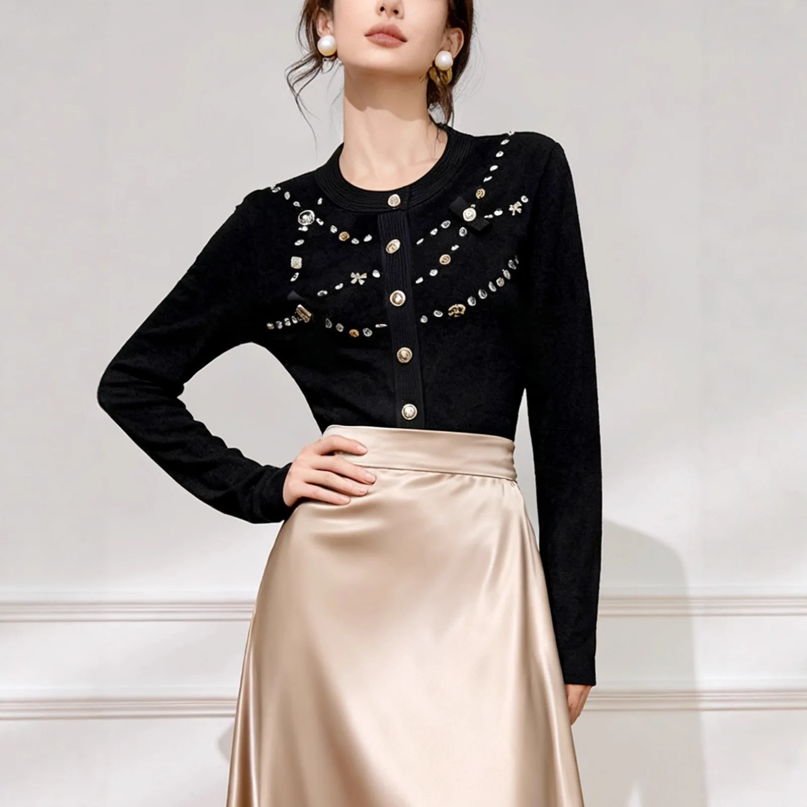 

Autumn And Winter Women's Small Fragrance Three-dimensional Decoration Round Neck Temperament Black Knitted Cardigan Jacket Top