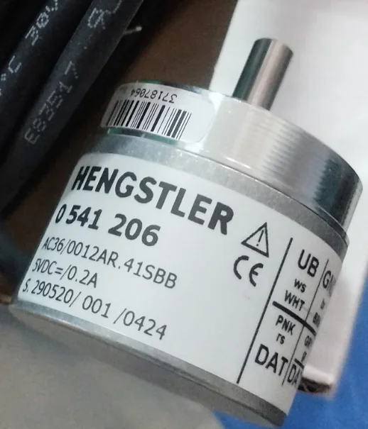 

NEW AC36/0012AR.41SBB Single-turn Absolute Encoder Replacement HM38R12A06SBB SSI Binary 5Vdc Power