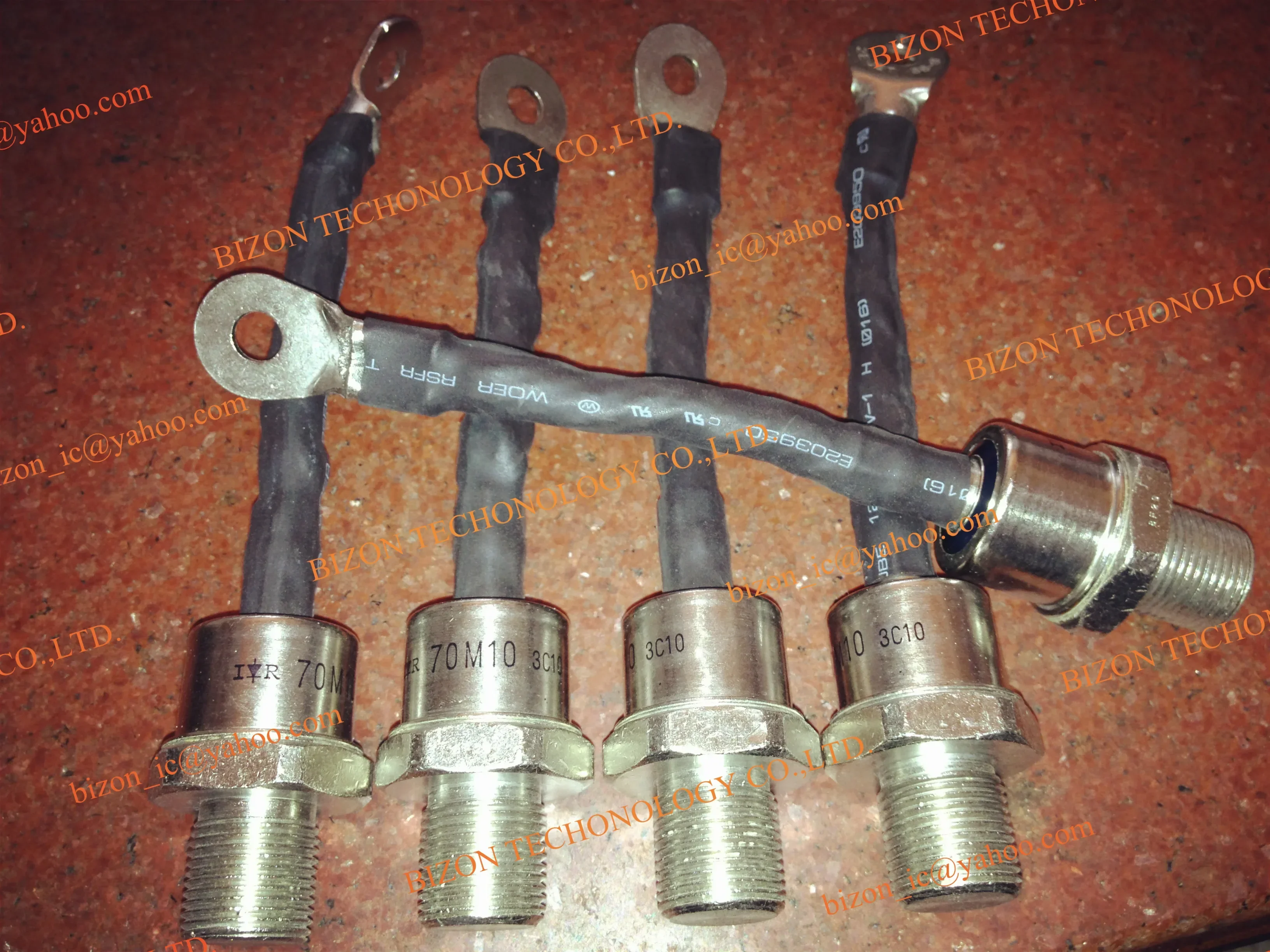 70M10 70M100 70MA100 70MA10 72RIA40