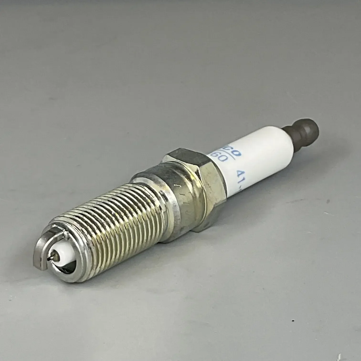 12627160 4 قطعة/الوحدة إيريديوم اعة 41-115 ل 2015-2017 جي إم سي كاديلاك شيفروليه بويك كانيون L4 2.5L #5