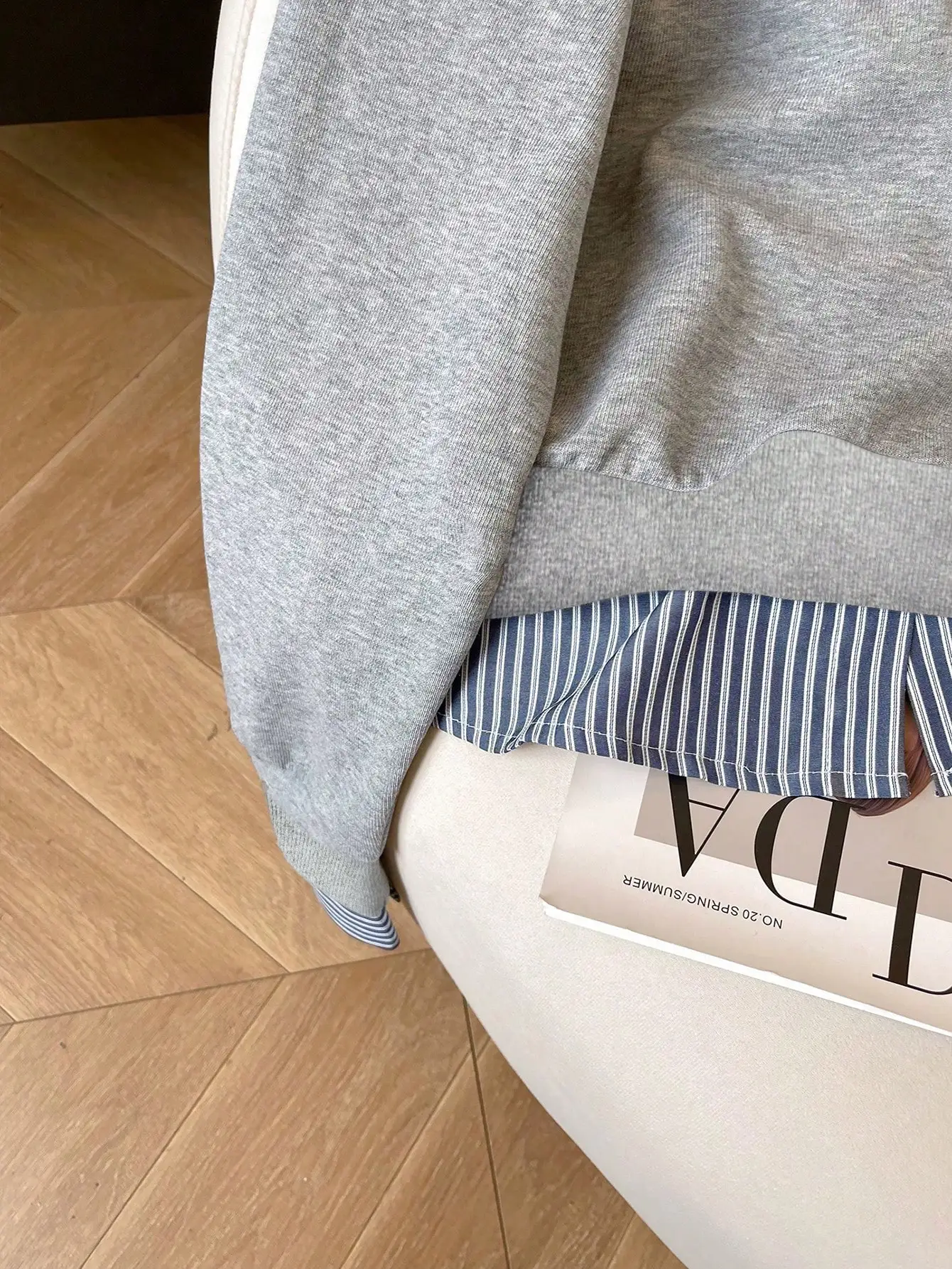 Women's Gray Striped Collar Half-Zip Long Sleeve Sweatshirt, Casual Loose Fit Pullover