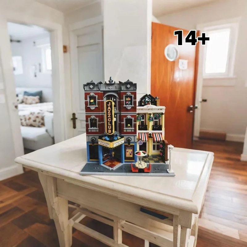 

New IN STOCK 2899PCS street view Club Building Blocks Bricks Educational Toys Birthday Christmas Gift 10312