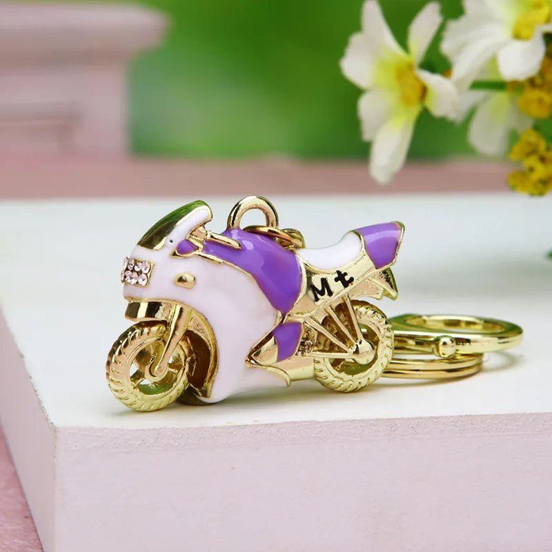 Motorcycle Pendants KeyChain New model Car Key Holder color metal Bag Charm Accessories 3D Crafts Key Chain