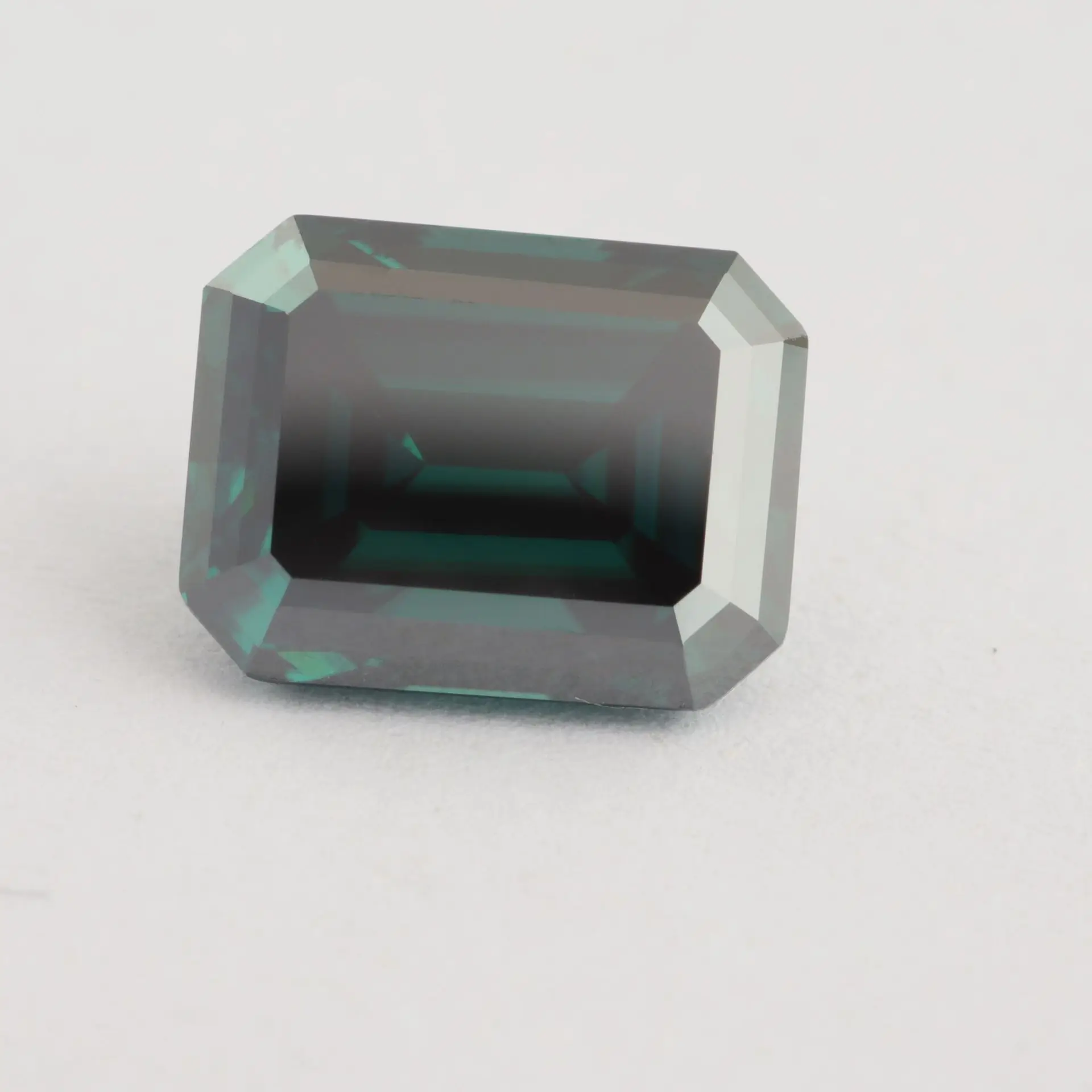 

1PC/Lot Loose Gemstone Emerald Cut Emerald Green VVS1 Moissanite For Fine Jewelry Making