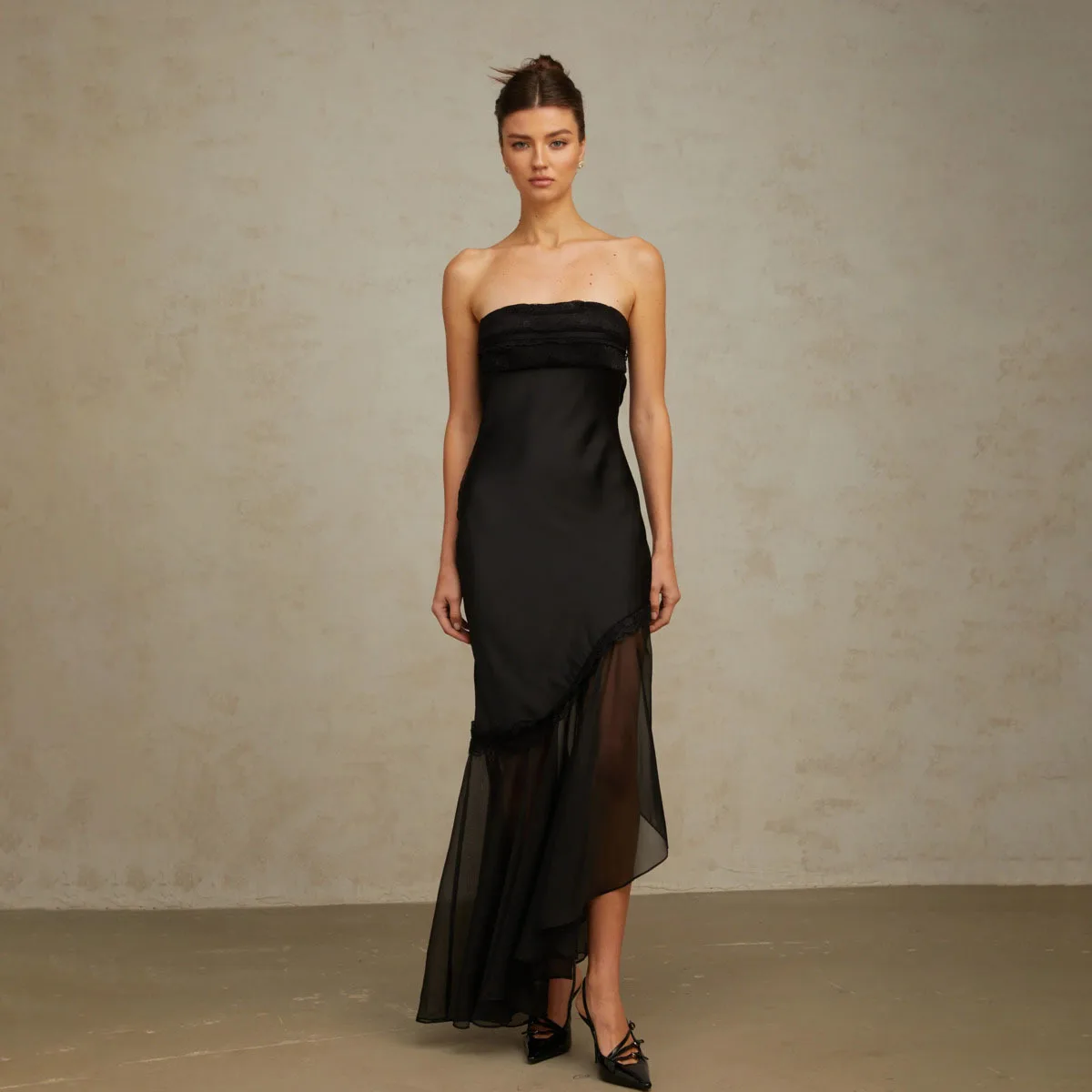 KWTX Donna Estate 2026 Elegante Raso Maglia con cinturino per spaghetti Abito da spiaggia Festa serale Ufficio Stilista di moda di lusso