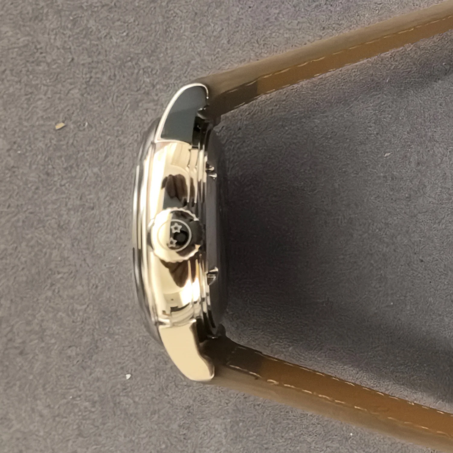 ジャック・ジェンリーメンズ自動巻き腕時計 38 ミリメートルファッションジャンプアワー機械式腕時計サファイアミラー ST17 ホワイトダイヤル