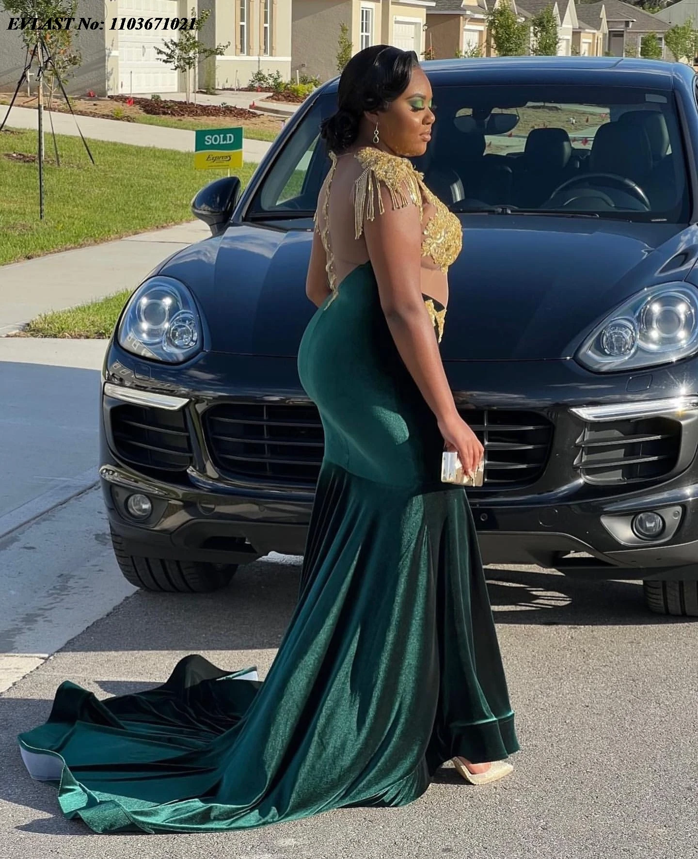 EVLAST Customized Emerald Green Velvet Mermaid Prom Dress For Black Girls Gold Rhinestone Beaded Party Gown Robes De Soiree P22