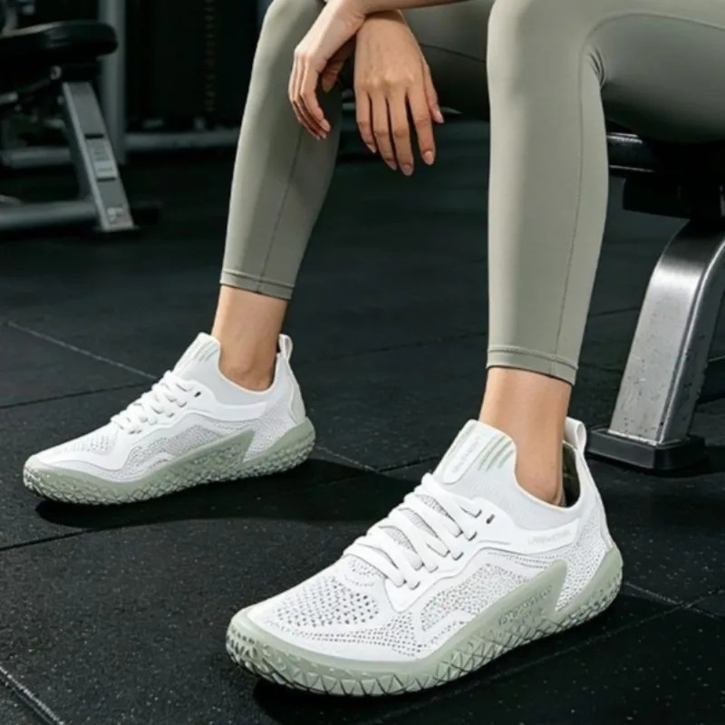 2026 New Luxury Squat Shoes Breathable Weight Lifting training Anti-Slip Squat Hard Pull Light Weight Fitness Yoga Shoe Women
