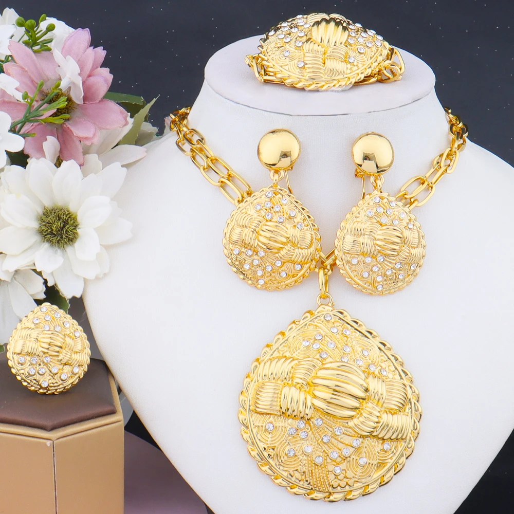 

Luxury Shine Gold Plated Necklace Earrings Bracelet Ring Set for Women Dubai African Noble Desgin Jewelry Gift for Party Wedding