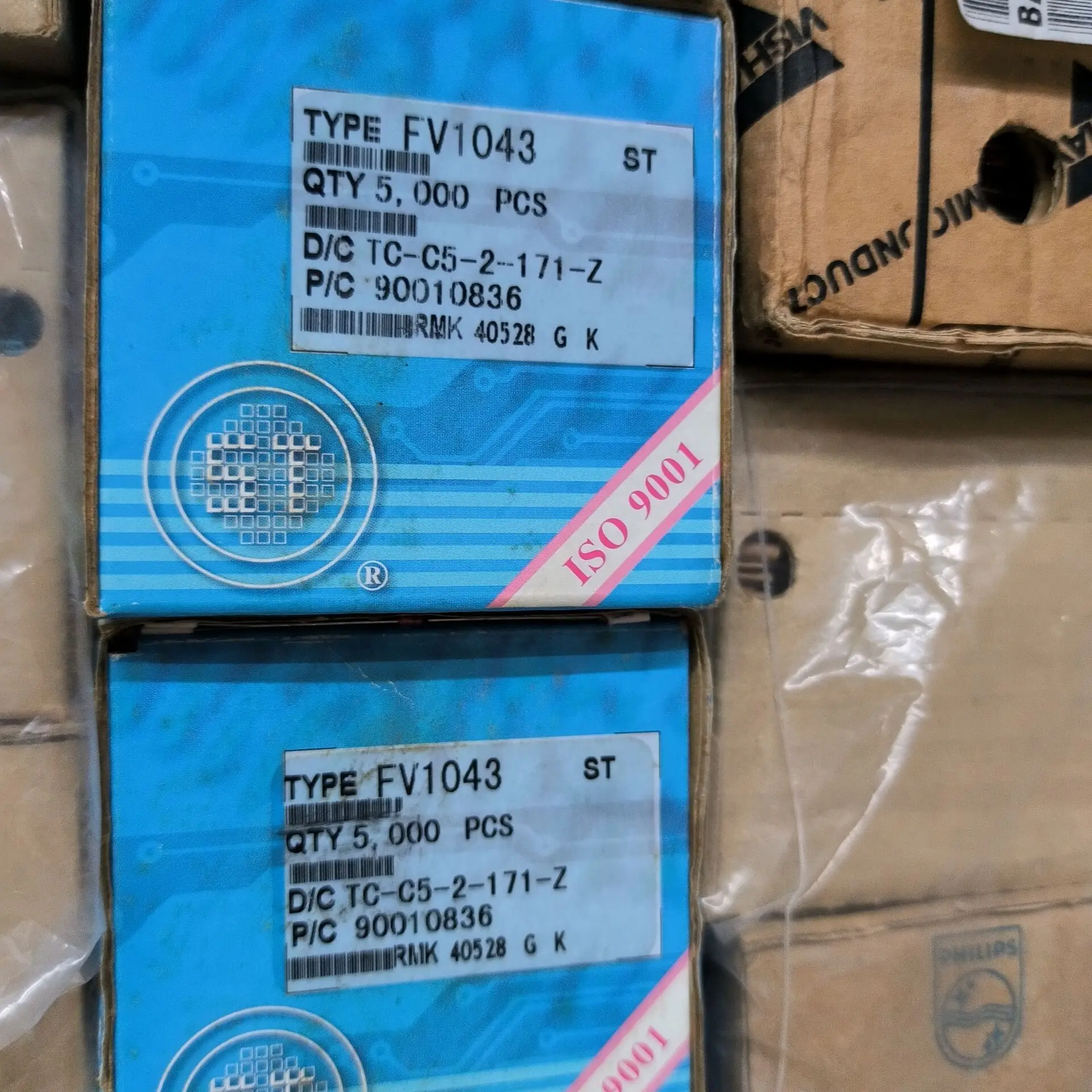 100 adet/grup FV1043 yepyeni orijinal 5V 250mA varactor diyot 350mW cam vücut plug-in DO-35