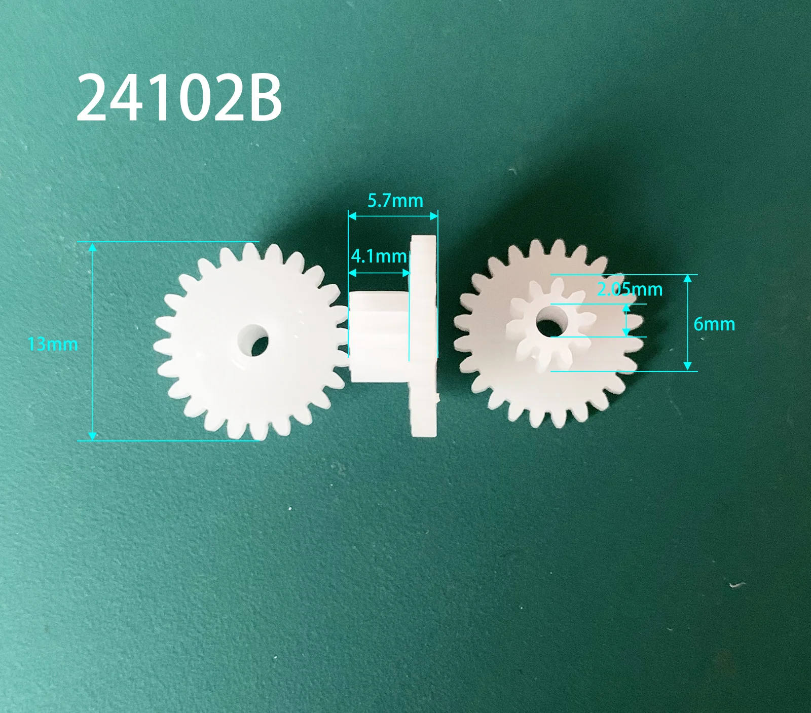 24102B 0.5M Gear 13mm Diameter 24 Teeth 10 Teeth POM Plastic Pinion 2MM Motor Shaft Toy Parts Wheels 10pcs/lot