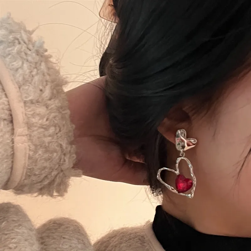 Korean Fashion Red Crystal Heart Dangle Earrings For Women Charms Vintage Gothic Heart Pendant Earrings Party Jewelry Girls Gift view 4