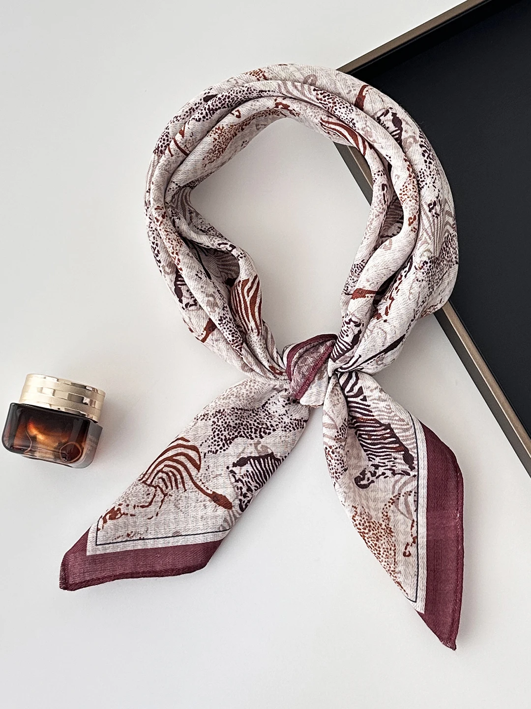 lenco-feminino-estilo-coreano-para-primavera-outono-e-inverno-pequeno-xale-quadrado-versatil-protecao-para-o-pescoco-colar-decorativo-lenco-de-cabeca