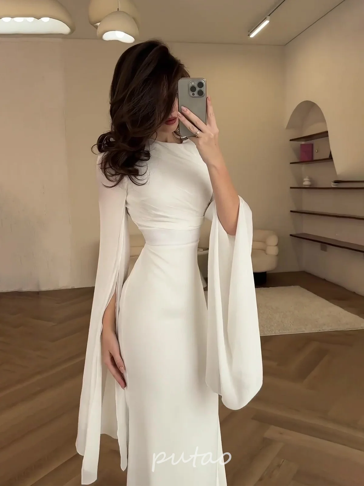 Elegant Long Chiffon Pleated Evening Dresses With Sleeve Ivory Bateau Neck Middle East Floor Length Prom Party Dress for Women