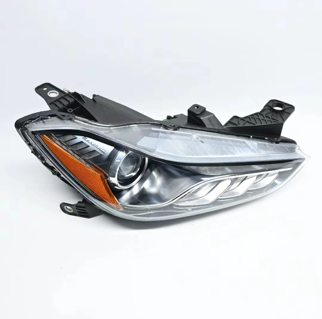 OEM 670005474  670005476American Style Yellow Headlights Xenon HID Headlights for’Maserati Ghibli 2014-2017