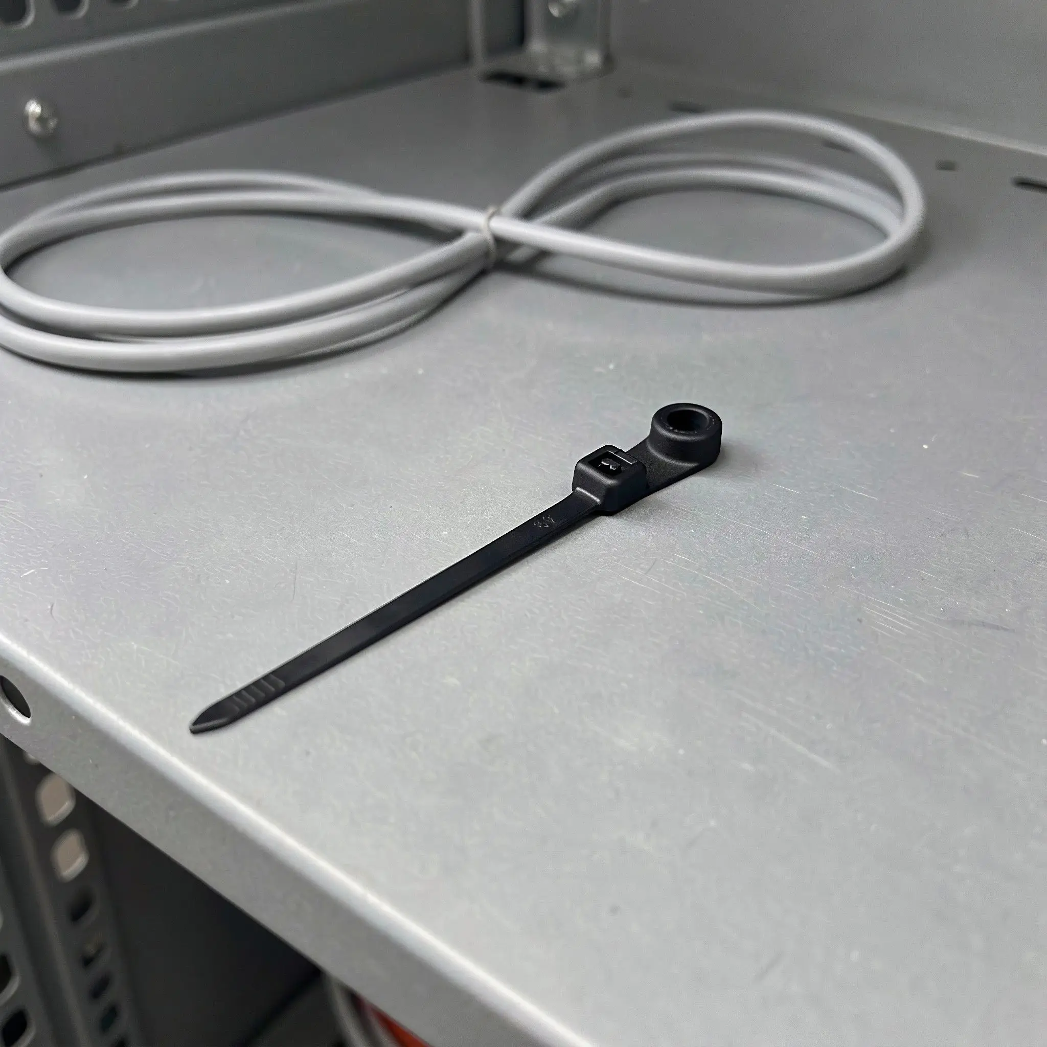 100Pcs Nylon Cable Ties Black 7.9 Screw Hole Self Locking Heavy Duty Mounting Tab Zip Ties Industrial Electrical Cable