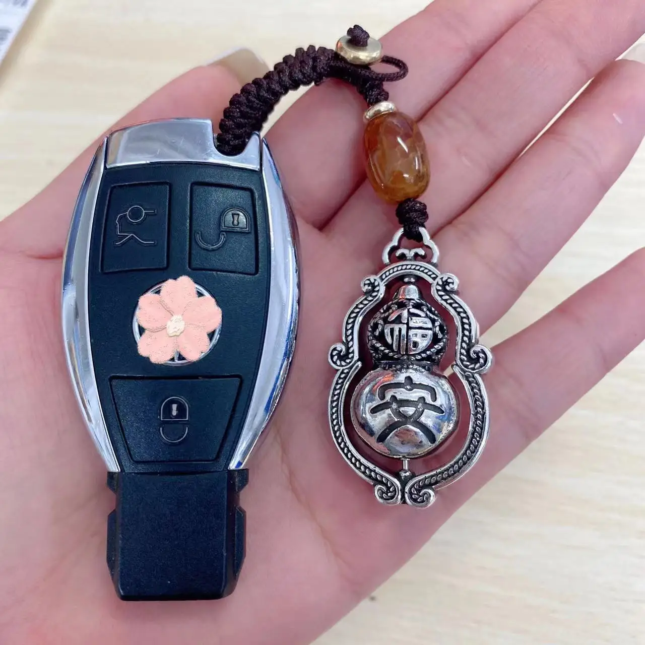 Retro Martial GuanYu Keychain For Men Jewelry Personality Dominant  Guardian Master Car Pendant Male Anniversary Gift image 2
