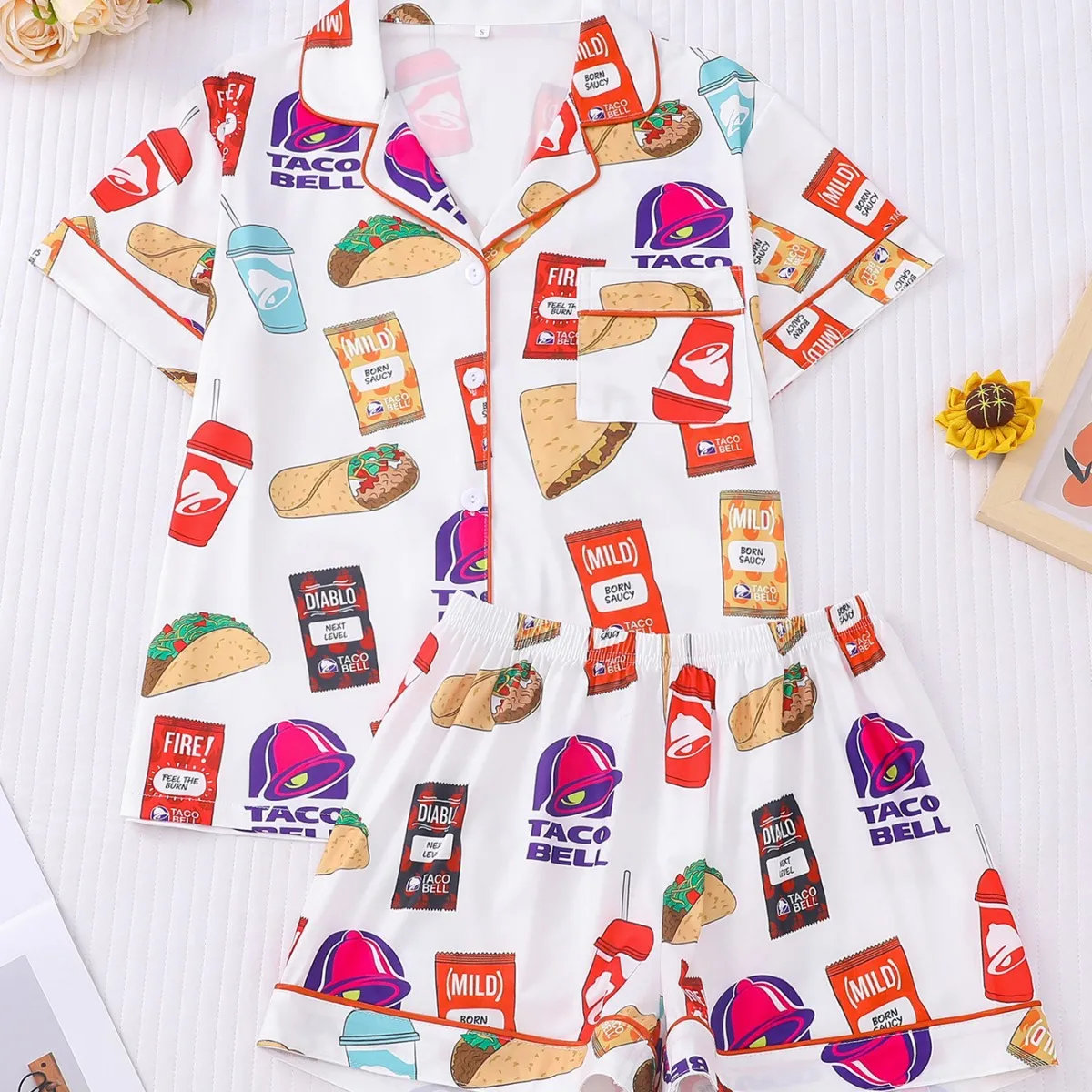 

2Pcs Comfortable and Fashionable Printed Casual Set for Outerwear, Home Wear, Lapel, Short Sleeved Shorts, Pajamas Set