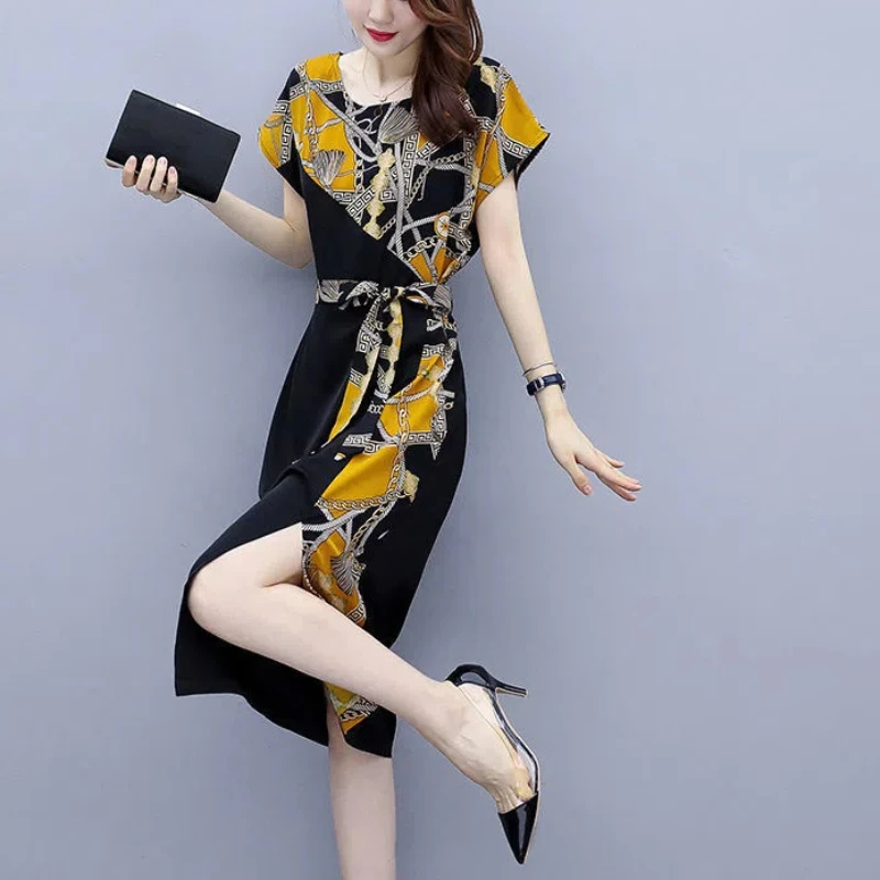 2024Printed Dresses for Women in the Summer Loose Slimming Fashionable and Versatile Split Lace Up Hip Hugging Elegant Dresses