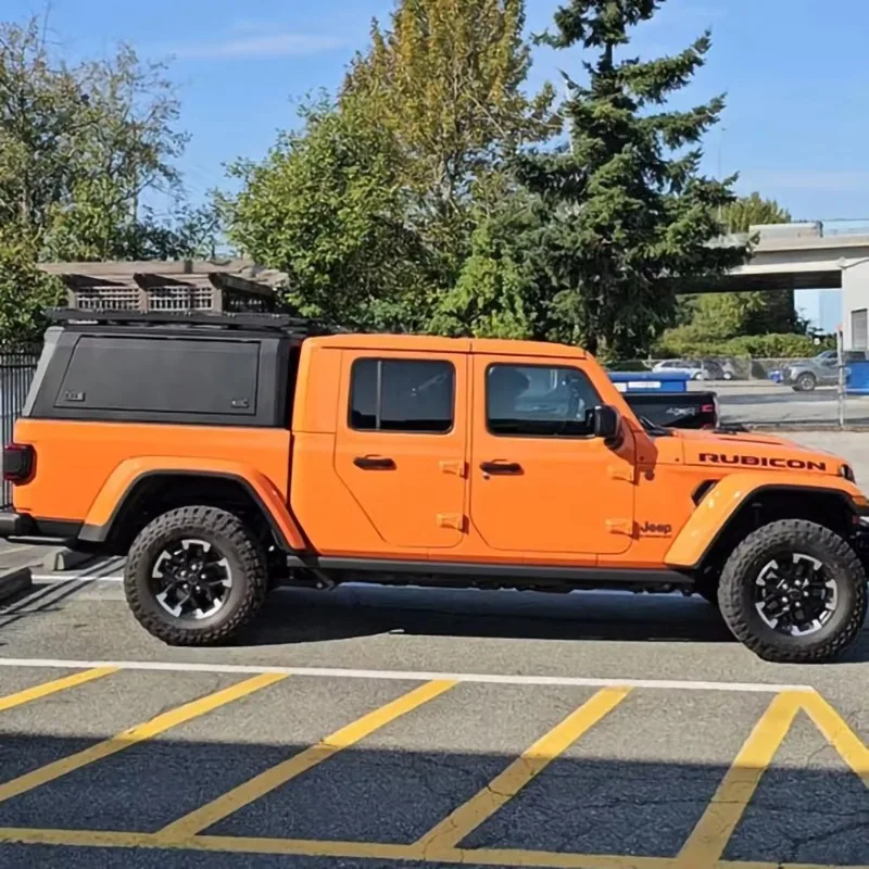 

Водонепроницаемый жесткий тент STLF из алюминиевого сплава с замком для Jeep Gladiator – установка без сверления