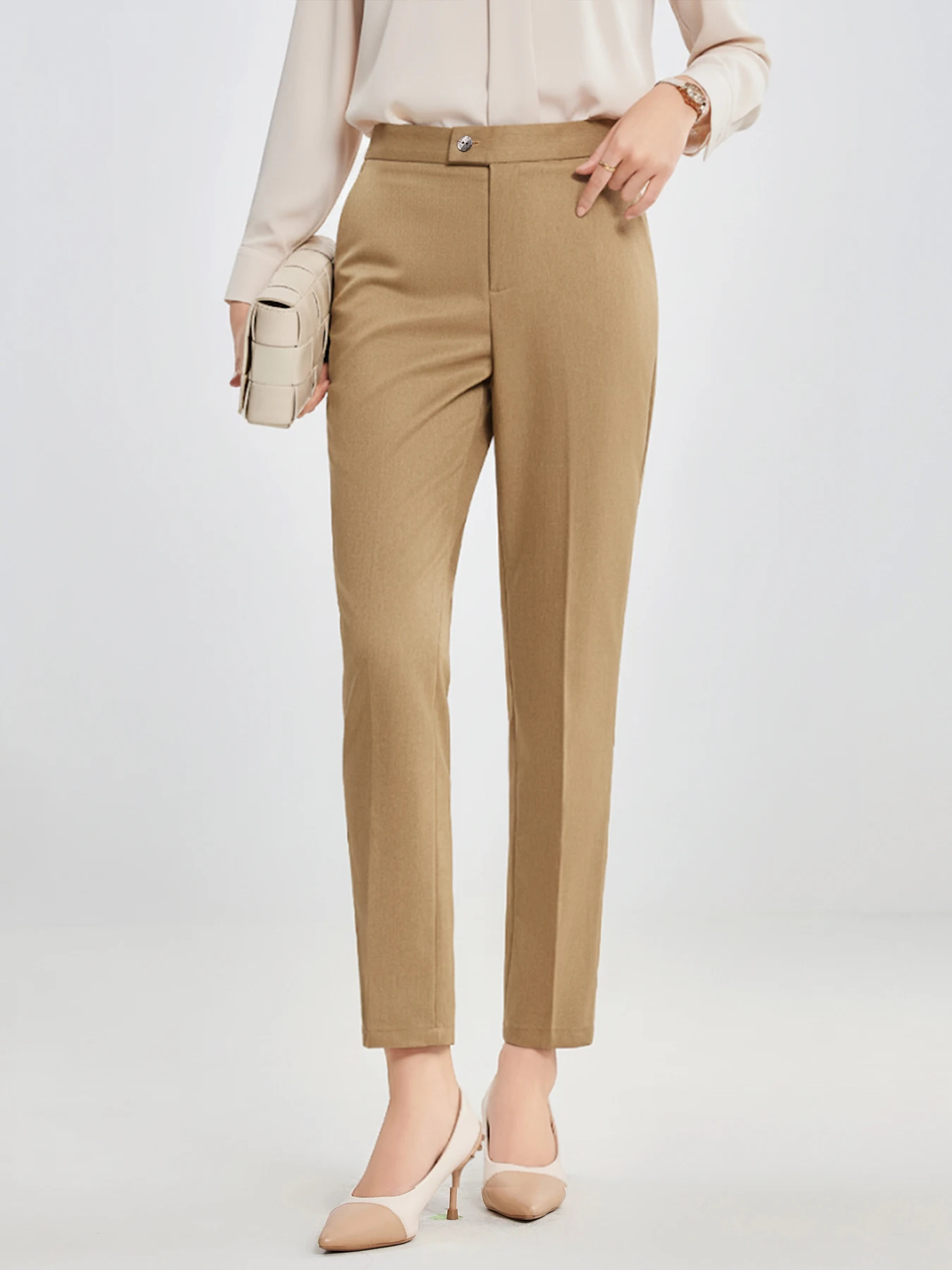 

High-Waisted Slim-Fit Cropped Suit Pants (Women): Stylish Professional Workwear with Premium Vibe for Office & Daily Commute