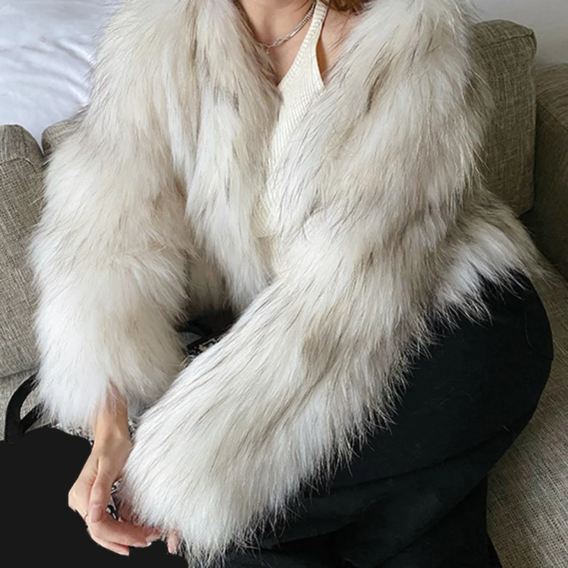 

Tops New Sexy Cropped Faux Fur Coats Women 2023 Winter Fashion Long Sleeve Furry Jacket Woman Thicken Warm Fur Crop Coat Female