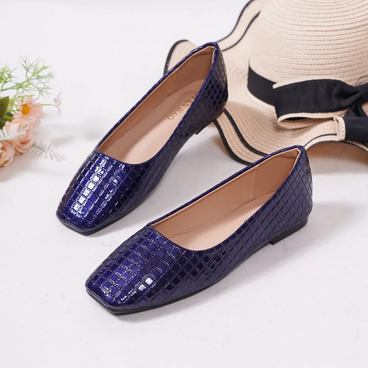 Lady 48 Gingham Checkered Flats Square Toe Wide Fitting Luxury Designer Driving Shoes Silver PU Leather Ballet Slip-On No Heeled